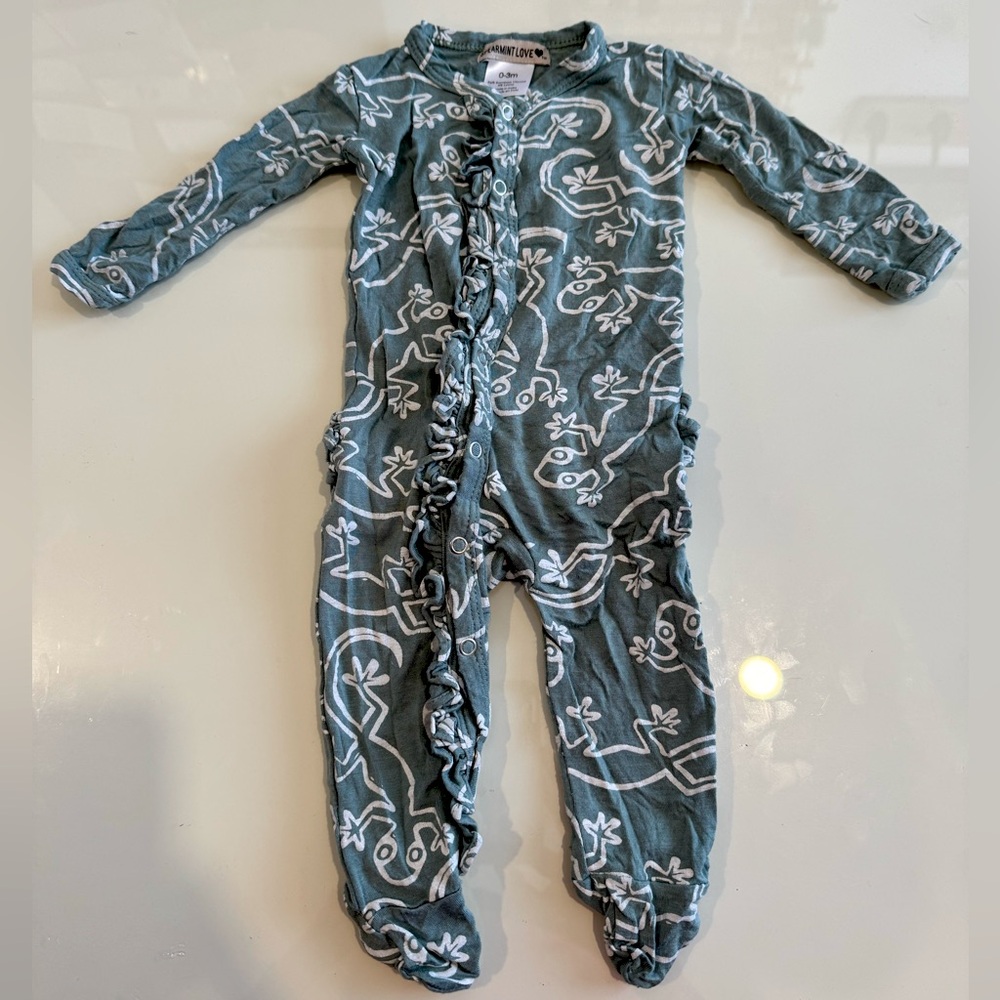 SpearmintLOVE Gecko Footie Pajamas